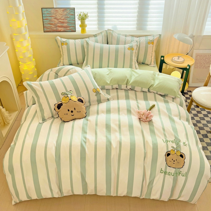 91家纺网 家纺一手货源 找家纺 娜娜 2024新款磨毛水洗棉刺绣四件套 	 樱桃小熊-绿