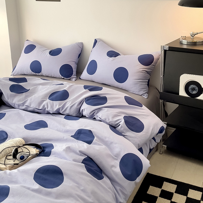 91家纺网 家纺一手货源 找家纺 梦家居 2024新款春季新品北欧简约风四件套 深蓝波点