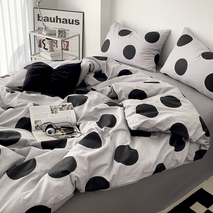 91家纺网 家纺一手货源 找家纺 梦家居 2024新款春季新品北欧简约风四件套 黑灰波点