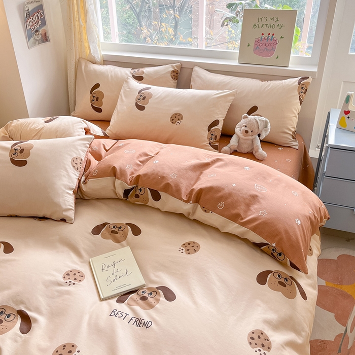 91家纺网 家纺一手货源 找家纺 雅居纺 2024新款高密全棉13070印花四件套 曲奇小狗