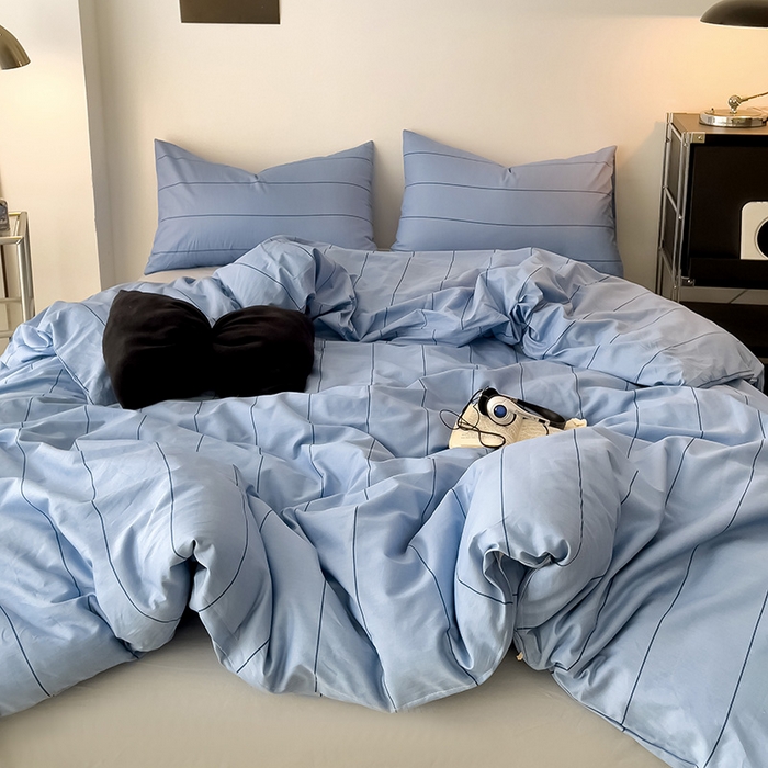 91家纺网 家纺一手货源 找家纺 梦家居 2024新款春季新品北欧简约风四件套 宽条浅蓝