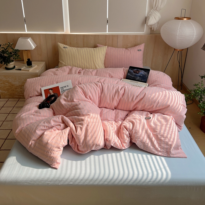 91家纺网 家纺一手货源 找家纺 玛奇朵 2024新款多巴胺INS博主同款全棉色织条纹混搭-布拉格 布拉格-粉