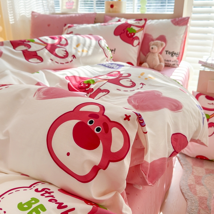 91家纺网 家纺一手货源 找家纺 清雅福 2024新款全棉13372小清新四件套-第三季 爱心草莓熊