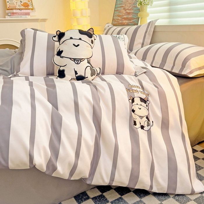 91家纺网 家纺一手货源 找家纺 娜娜 2024新款磨毛水洗棉刺绣四件套 	 牛牛怪-灰