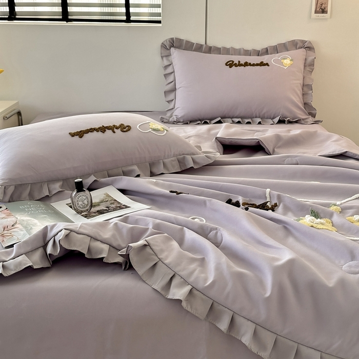 91家纺网 家纺一手货源 找家纺 金米诺 2024新款水洗磨毛花边四件套夏被四件套-蜜恋 蜜恋-烟紫