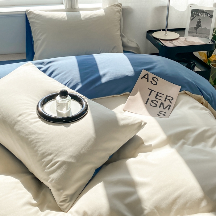 91家纺网 家纺一手货源 找家纺 芷凡家纺 2024新款亲肤棉纯色双拼四件套 米白+牛仔蓝