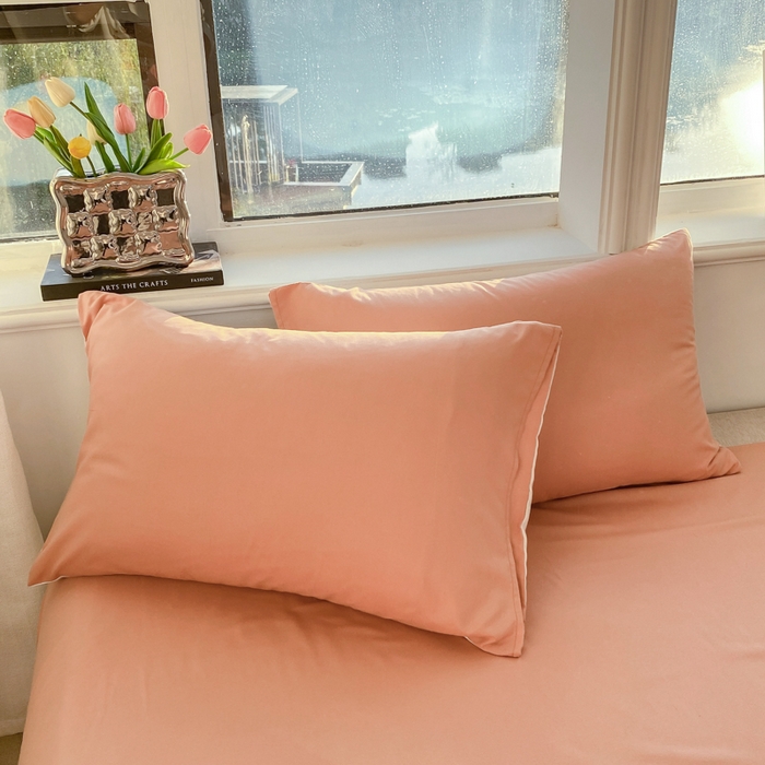 91家纺网 家纺一手货源 找家纺 芷凡家纺 2024新款亲肤棉纯色双拼四件套 奶白+果冻橙