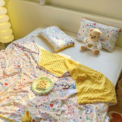 希诺 2024春夏豆豆绒多功能被套盖毯针织棉幼儿园豆豆被可拆洗 彩笔画
