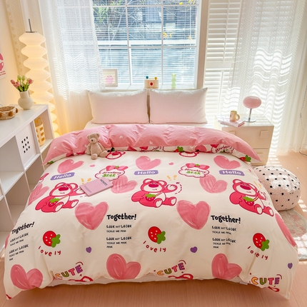 91家纺网 家纺一手货源 找家纺  清雅福 2024新款全棉13372小清新单被套系列第三季 爱心草莓熊