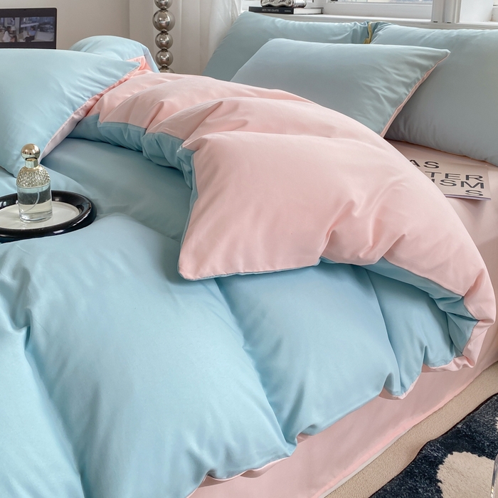 91家纺网 家纺一手货源 找家纺 芷凡家纺 2024新款亲肤棉纯色双拼四件套 蓝灰+奶油粉