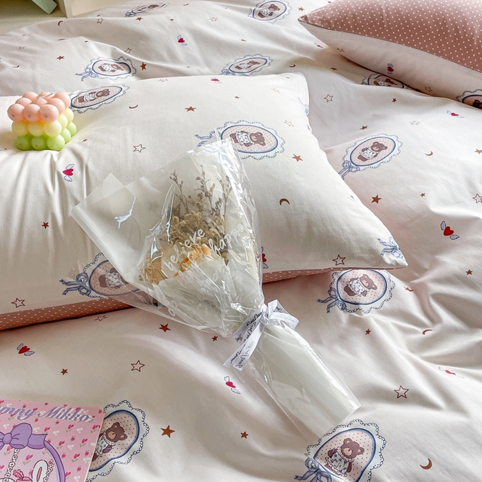 91家纺网 家纺一手货源 找家纺 捌月 2024新款全棉小花匠系列四件套单品系列 公主熊