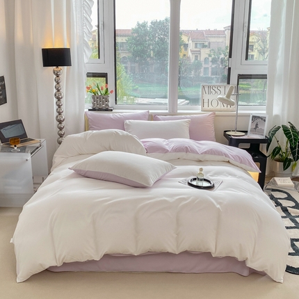 91家纺网 家纺一手货源 找家纺 芷凡家纺 2024新款亲肤棉纯色双拼四件套 奶白+丁香紫