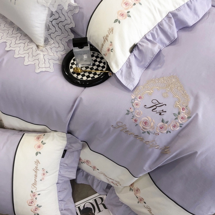 91家纺网 家纺一手货源 找家纺 卡姿家纺 2024新款春夏全棉优雅刺绣四件套-爱尔莎 爱尔莎-紫