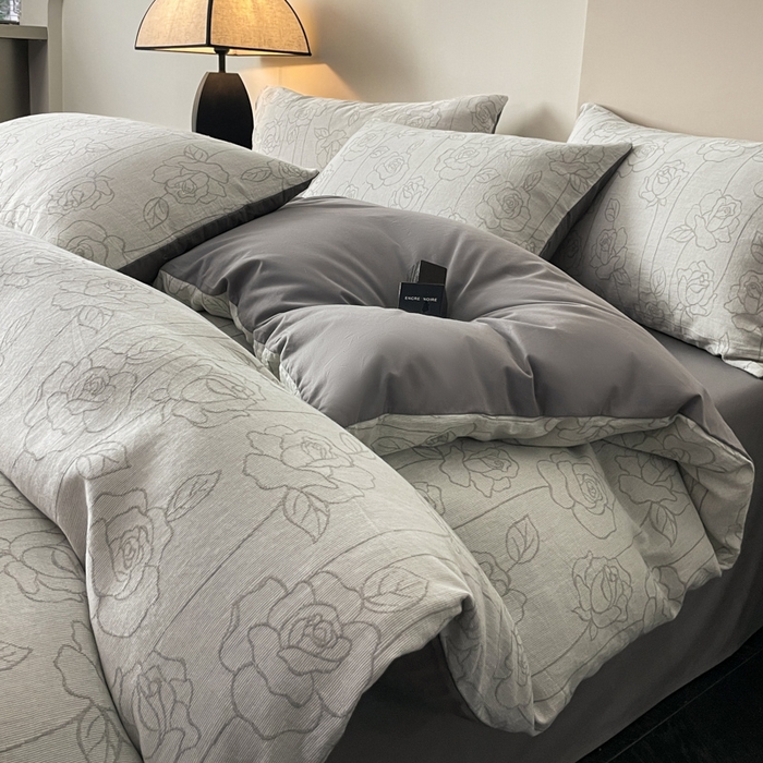 91家纺网 家纺一手货源 找家纺 ab家纺 2024新款全棉三层纱提花四件套系列-玫瑰 玫瑰灰