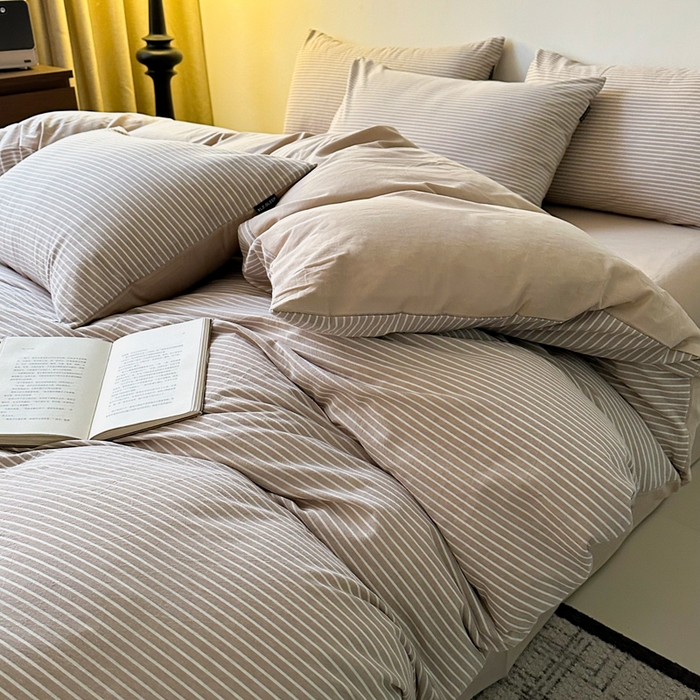 91家纺网 家纺一手货源 找家纺 小懒猪 2024新款色织水洗棉格子款四件套 米细条