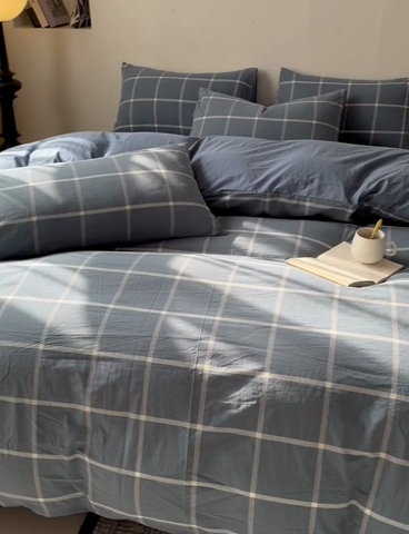 91家纺网 家纺一手货源 找家纺 小懒猪 2024新款色织水洗棉格子款四件套 糖果蓝大格