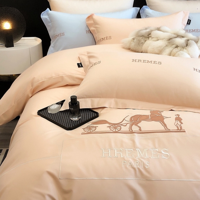 91家纺网 家纺一手货源 找家纺 卡姿家纺 2024新款春夏轻奢全棉简约款四件套-可可玛 可可玛米杏