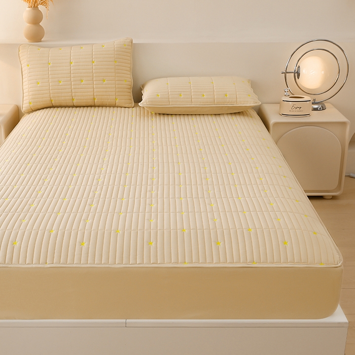 91家纺网 家纺一手货源 找家纺 丝涟家居 2025新款A类水洗亲肤棉刺绣防水防污床笠--星河 星河-卡其