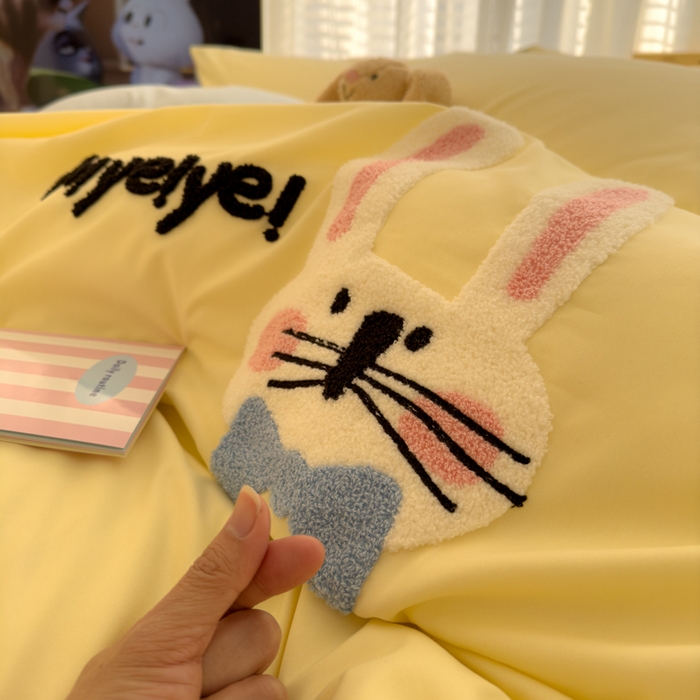 91家纺网 家纺一手货源 找家纺 曼谷家纺 新款毛巾绣四件套小狗图案柔软磨毛床上用品水洗棉套件 长耳兔-芝士蓝