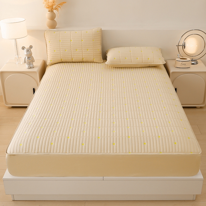 91家纺网 家纺一手货源 找家纺 丝涟家居 2025新款A类水洗亲肤棉刺绣防水防污床笠--星河 星河-卡其