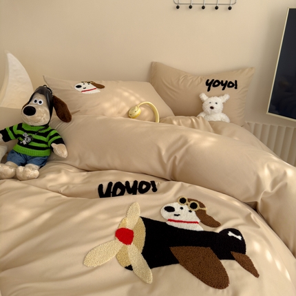 91家纺网 家纺一手货源 找家纺 （总）曼谷家纺 新款毛巾绣四件套小狗图案柔软磨毛床上用品水洗棉套件