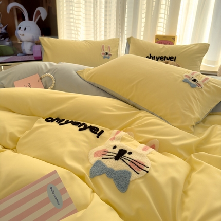 91家纺网 家纺一手货源 找家纺 曼谷家纺 新款毛巾绣四件套小狗图案柔软磨毛床上用品水洗棉套件 长耳兔-芝士蓝