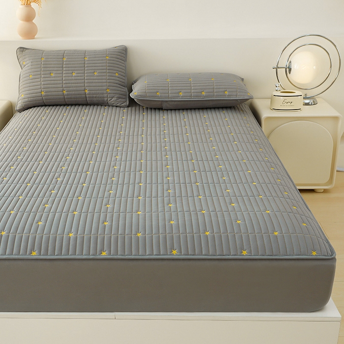 91家纺网 家纺一手货源 找家纺 丝涟家居 2025新款A类水洗亲肤棉刺绣防水防污床笠--星河 星河-灰色