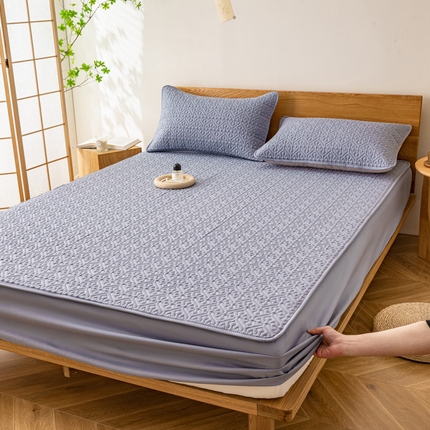 91家纺网 家纺一手货源 找家纺 花言狐语 2025新款A类原棉防水防污床笠--锦绣系列  锦绣-蓝灰