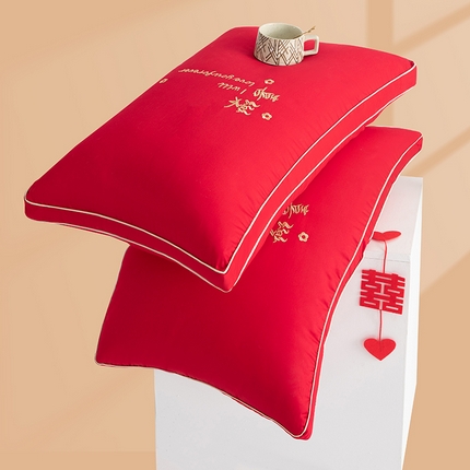 91家纺网 家纺一手货源 找家纺 （总）仁宇枕业 2024年新款枕芯 全棉绣花婚庆喜庆大红结婚枕头枕芯