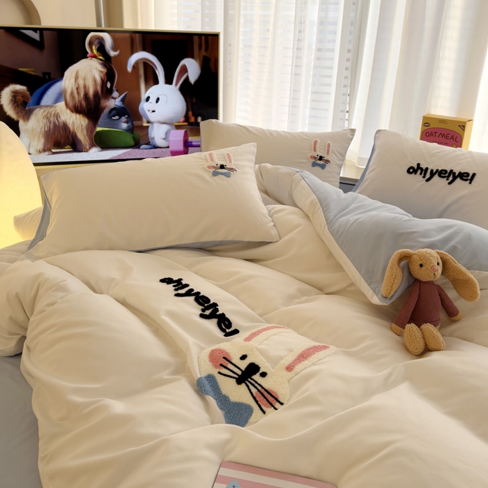 91家纺网 家纺一手货源 找家纺 曼谷家纺 新款毛巾绣四件套小狗图案柔软磨毛床上用品水洗棉套件