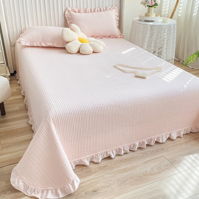 91家纺网 家纺一手货源 找家纺 大境 2024新款40S全棉水洗棉韩版荷叶边夹棉床盖三件套 悠悠粉