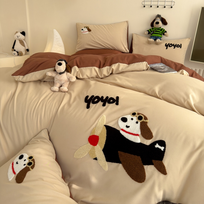 91家纺网 家纺一手货源 找家纺 曼谷家纺 新款毛巾绣四件套小狗图案柔软磨毛床上用品水洗棉套件 飞行员-奶咖
