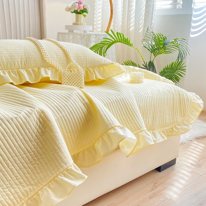 91家纺网 家纺一手货源 找家纺 大境 2024新款40S全棉水洗棉韩版荷叶边夹棉床盖三件套 奶油黄