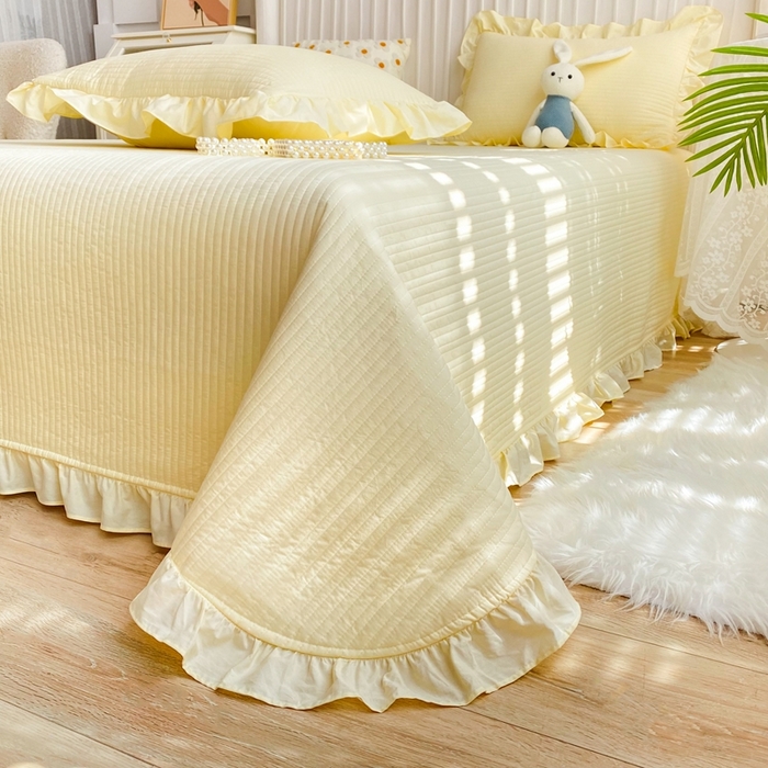 91家纺网 家纺一手货源 找家纺 大境 2024新款40S全棉水洗棉韩版荷叶边夹棉床盖三件套 奶油黄