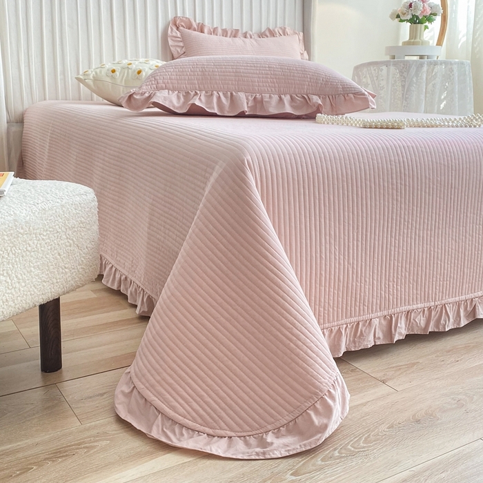 91家纺网 家纺一手货源 找家纺 大境 2024新款40S全棉水洗棉韩版荷叶边夹棉床盖三件套 浅豆沙