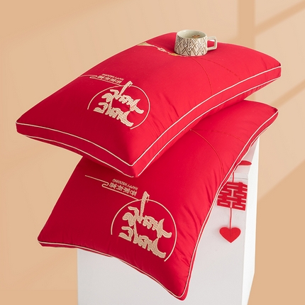 91家纺网 家纺一手货源 找家纺 （总）仁宇枕业 2024年新款枕芯 全棉绣花婚庆喜庆大红结婚枕头枕芯