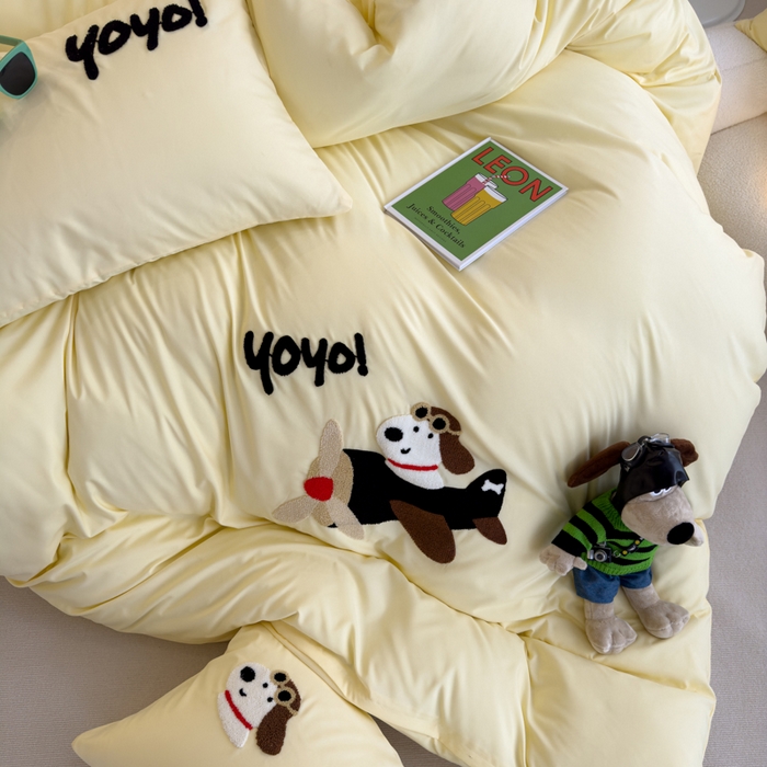 91家纺网 家纺一手货源 找家纺 曼谷家纺 新款毛巾绣四件套小狗图案柔软磨毛床上用品水洗棉套件 飞行员-芝士