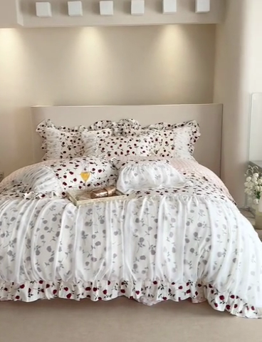 91家纺网 家纺一手货源 找家纺 亲亲公主 2025新款全棉蕾丝仙女款床裙四件套 玫瑰恋人