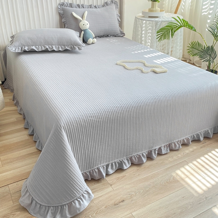 91家纺网 家纺一手货源 找家纺 大境 2024新款40S全棉水洗棉韩版荷叶边夹棉床盖三件套 静谧灰