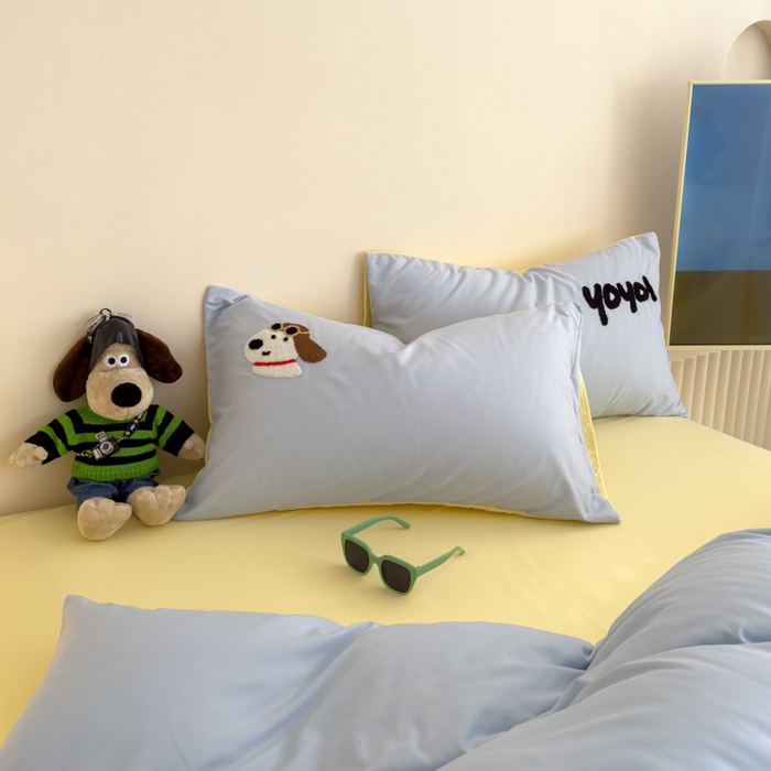 91家纺网 家纺一手货源 找家纺 曼谷家纺 新款毛巾绣四件套小狗图案柔软磨毛床上用品水洗棉套件 飞行员-蓝芝士