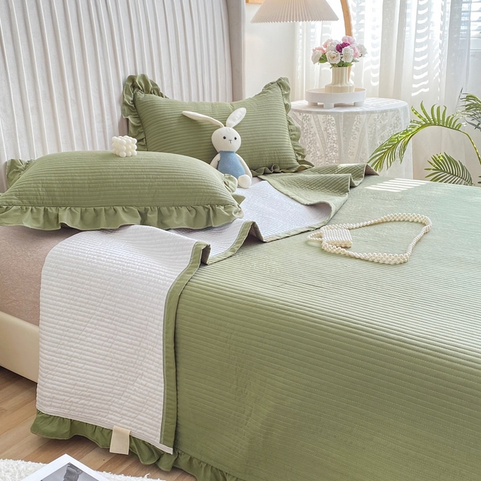 91家纺网 家纺一手货源 找家纺 大境 2024新款40S全棉水洗棉韩版荷叶边夹棉床盖三件套 抹茶绿