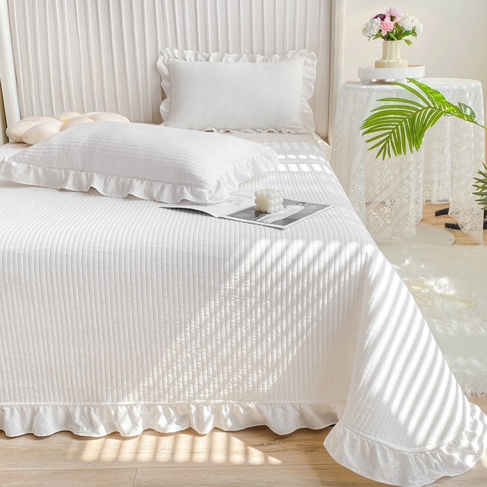 91家纺网 家纺一手货源 找家纺 大境 2024新款40S全棉水洗棉韩版荷叶边夹棉床盖三件套 云朵白