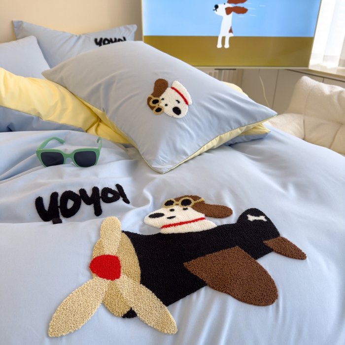 91家纺网 家纺一手货源 找家纺 曼谷家纺 新款毛巾绣四件套小狗图案柔软磨毛床上用品水洗棉套件 飞行员-蓝芝士