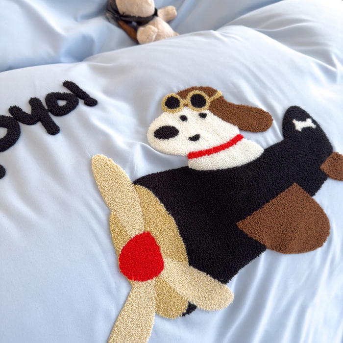 91家纺网 家纺一手货源 找家纺 曼谷家纺 新款毛巾绣四件套小狗图案柔软磨毛床上用品水洗棉套件 飞行员-蓝芝士