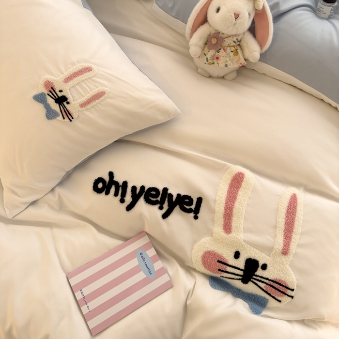 91家纺网 家纺一手货源 找家纺 曼谷家纺 新款毛巾绣四件套小狗图案柔软磨毛床上用品水洗棉套件