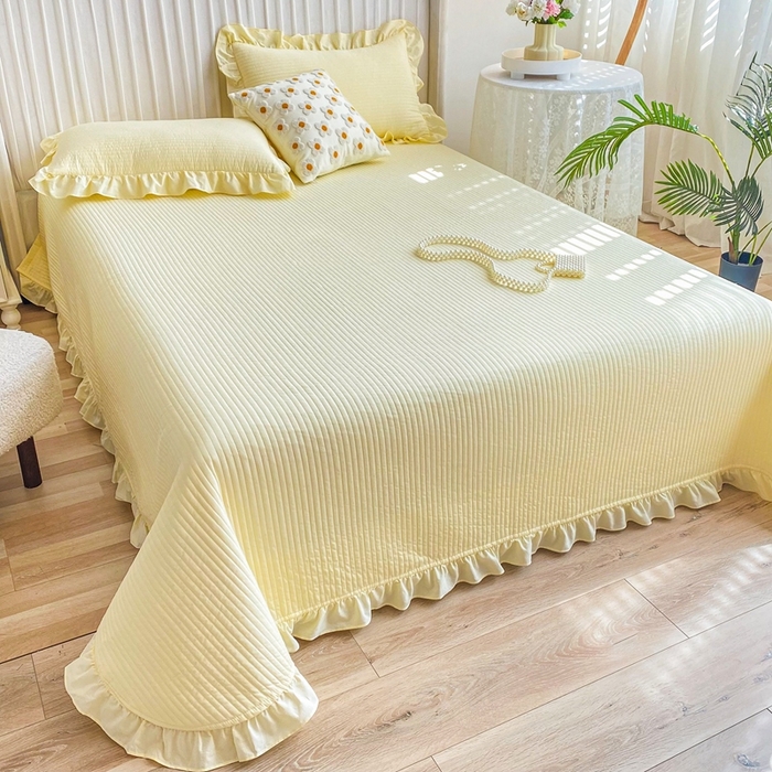 91家纺网 家纺一手货源 找家纺 大境 2024新款40S全棉水洗棉韩版荷叶边夹棉床盖三件套 奶油黄