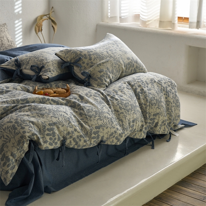 91家纺网 家纺一手货源 找家纺 安莱生活 2024新款高端双层纱栀子花色织大提花蝴蝶结工艺款四件套 栀子花-深蓝