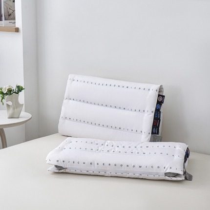 （总）麦肯锡 2024新款冰岛鹅绒丝三维护颈乳胶枕-产品图