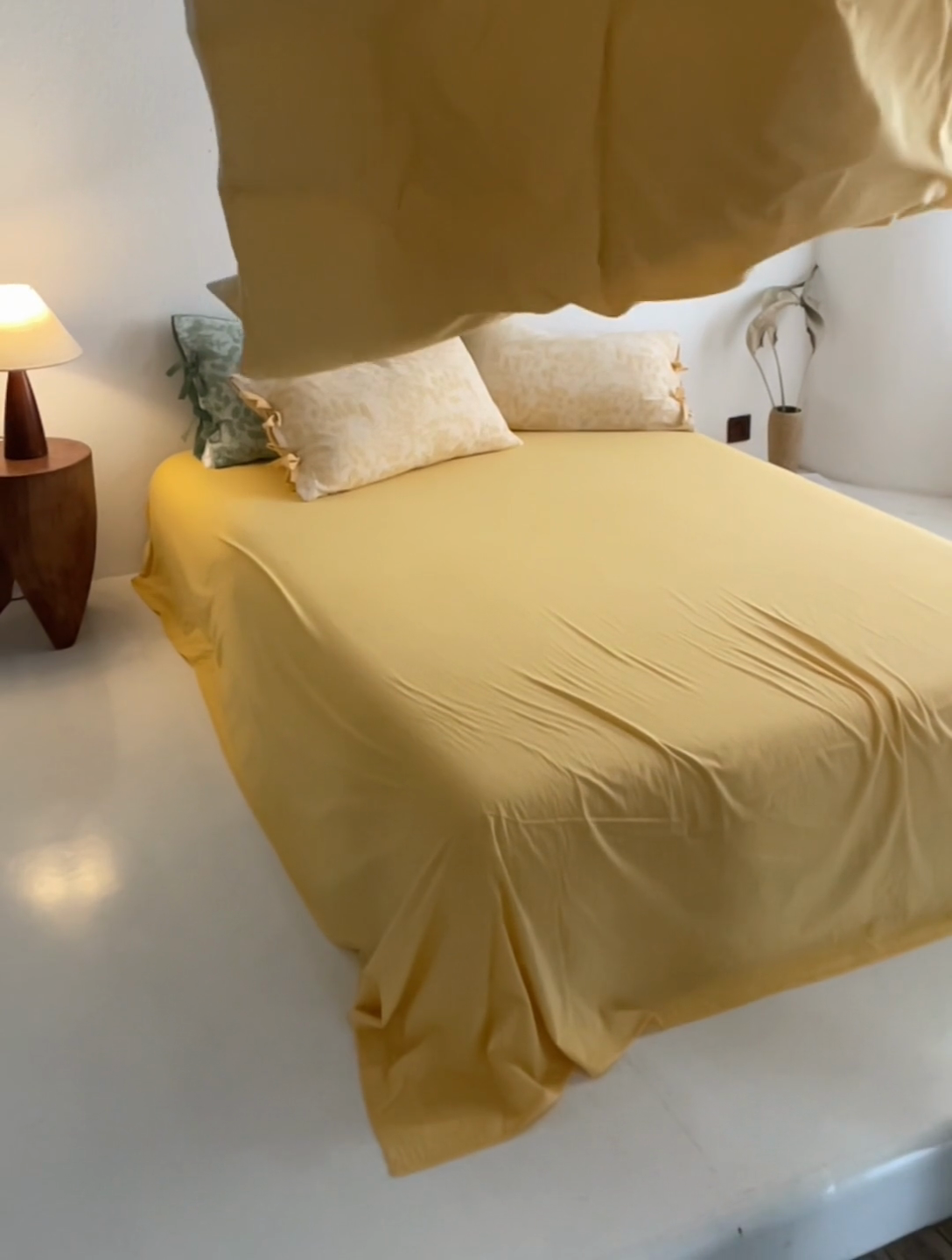 91家纺网 家纺一手货源 找家纺 安莱生活 2024新款高端双层纱栀子花色织大提花蝴蝶结工艺款四件套 栀子花-姜黄