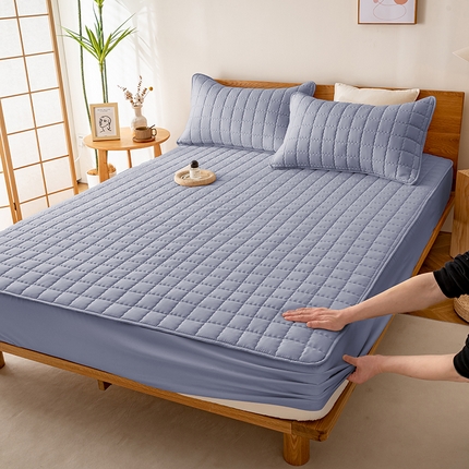 91家纺网 家纺一手货源 找家纺 花言狐语 2025新款A类原棉防水防污床笠--艾薇格系列 艾薇格床笠-蓝灰